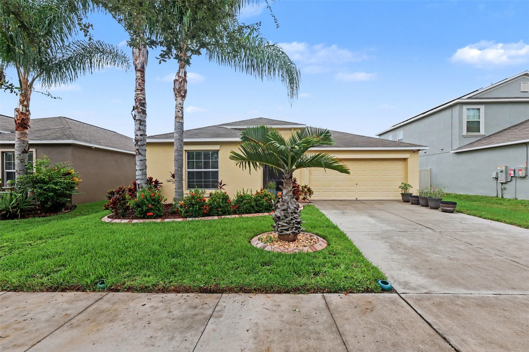 223 CASCADE BEND Drive, Ruskin, FL, 33570 — assumable VA mortgage at 3.11%