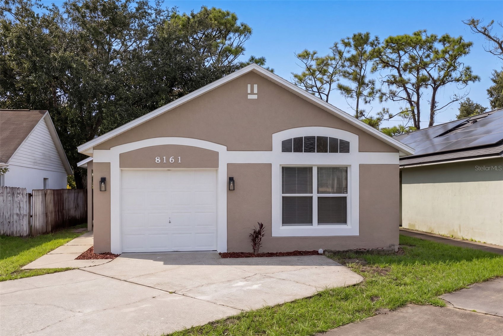 8161 GOLDEN CHICKASAW Circle, Orlando, FL, 32825 — assumable FHA mortgage at 4.04%