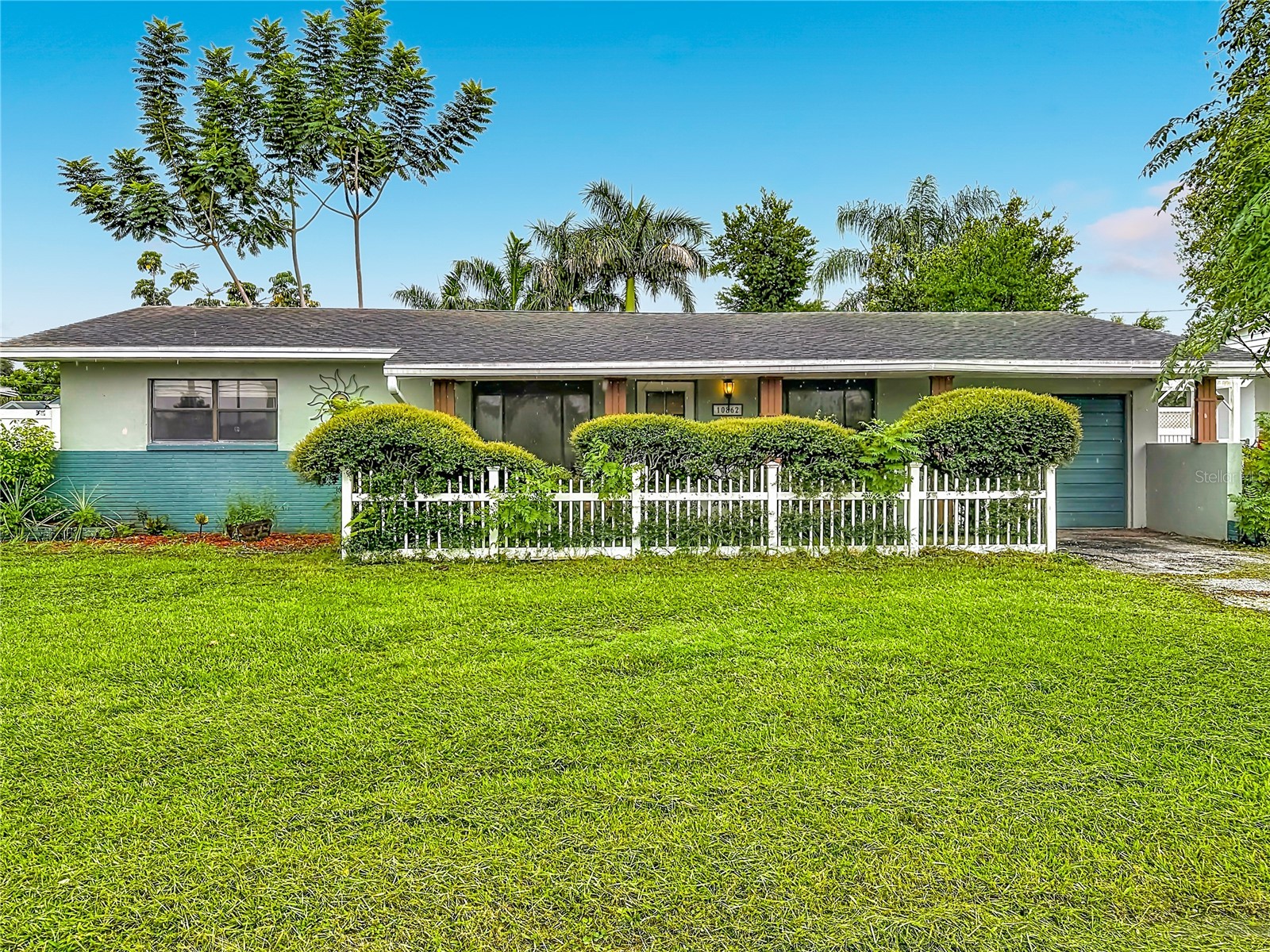 10862 102ND Avenue, Seminole, FL, 33778 — assumable FHA mortgage at 4.40%