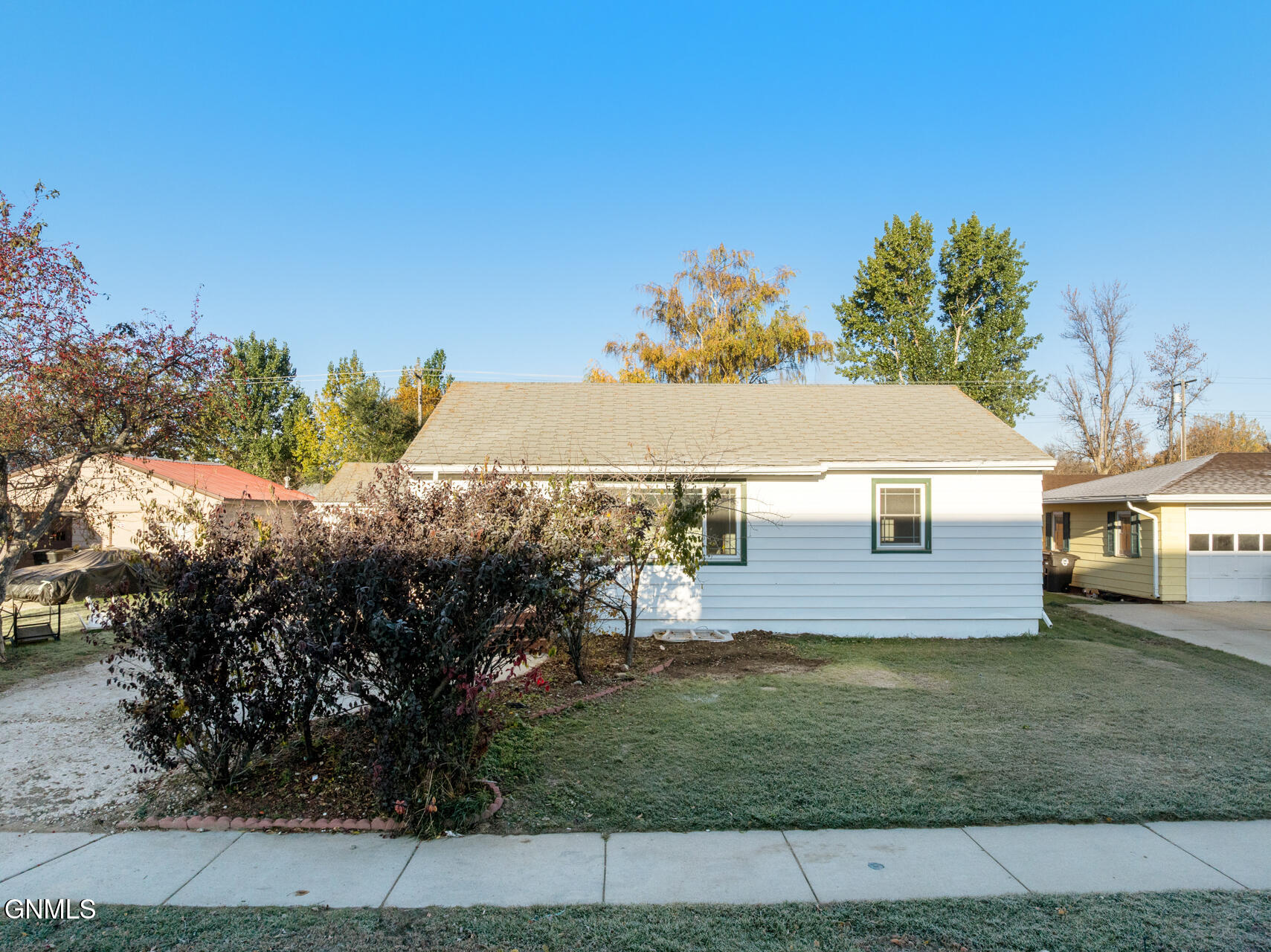 302 N Benson Street, Tioga, ND, 58852 — assumable FHA mortgage at 3.57%