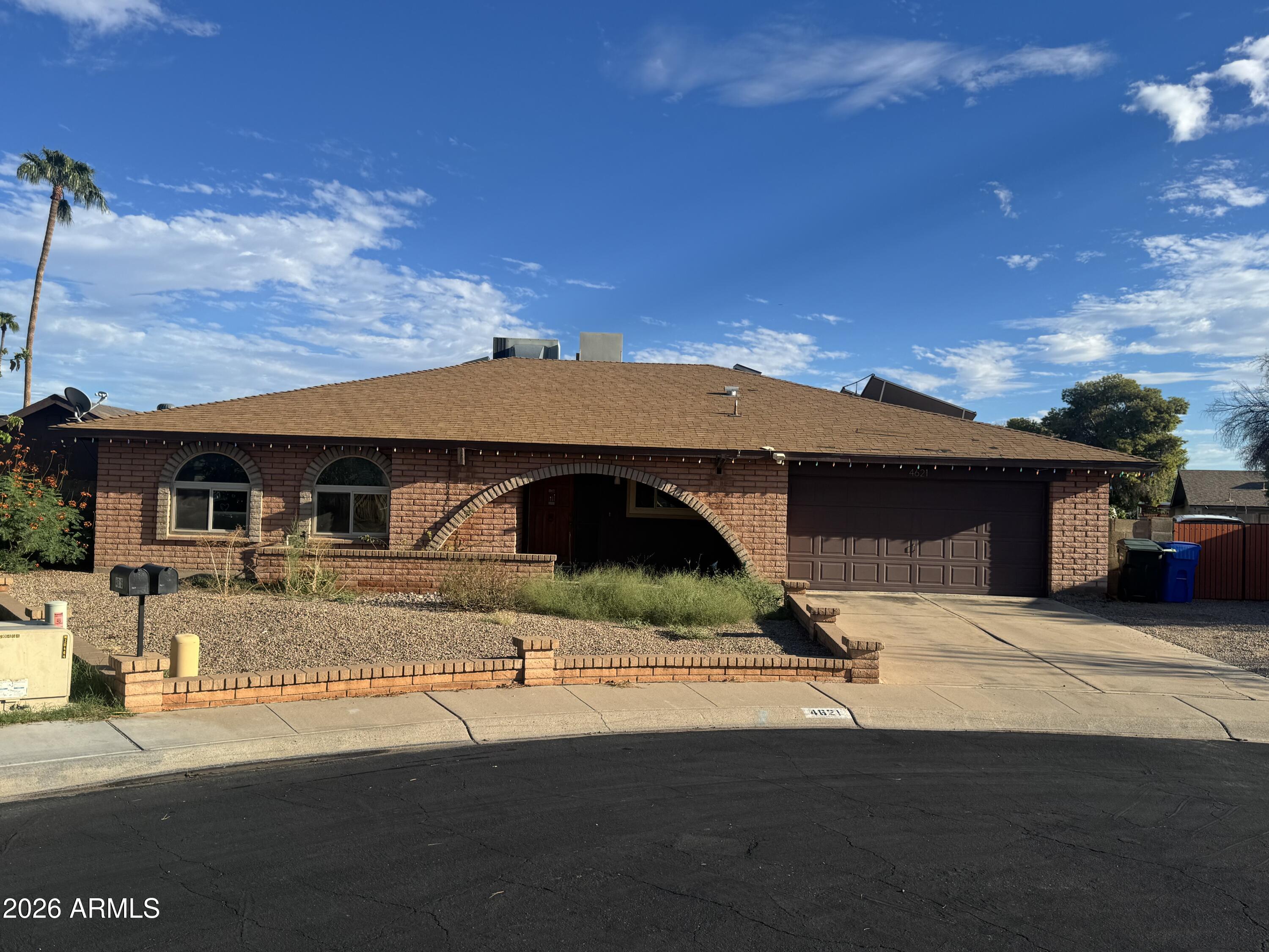 4621 DAHLIA Drive, Glendale, AZ, 85304 — assumable VA mortgage at 3.94%