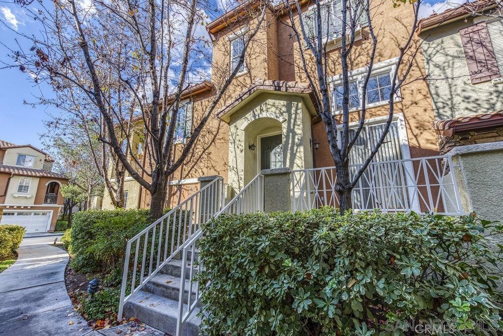 28246 Canterbury Ct, Santa Clarita, CA, 91354 — assumable FHA mortgage at 2.67%