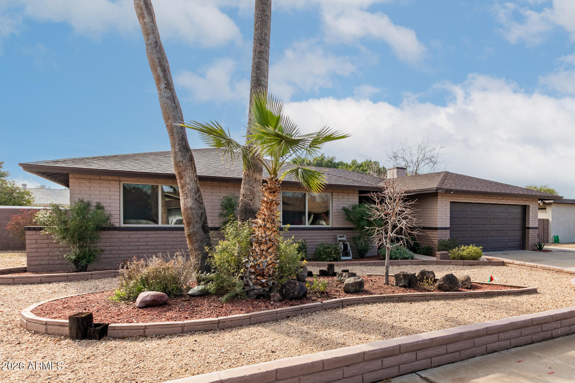 4827 LAS PALMARITAS Drive, Glendale, AZ, 85302 — assumable FHA mortgage at 6.60%