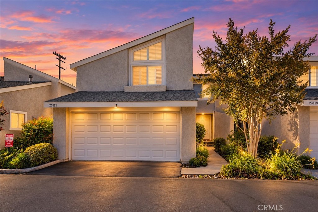 23121 Yvette, Valencia, CA, 91355 — assumable FHA mortgage at 3.55%