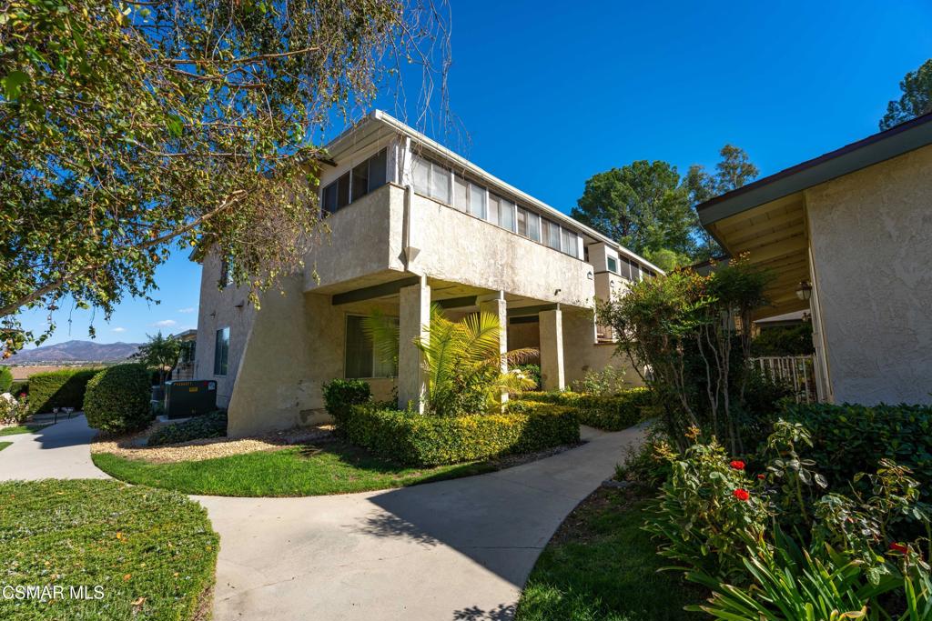 19820 Spanish Oak Drive, Newhall, CA, 91321 — assumable VA mortgage at 3.07%