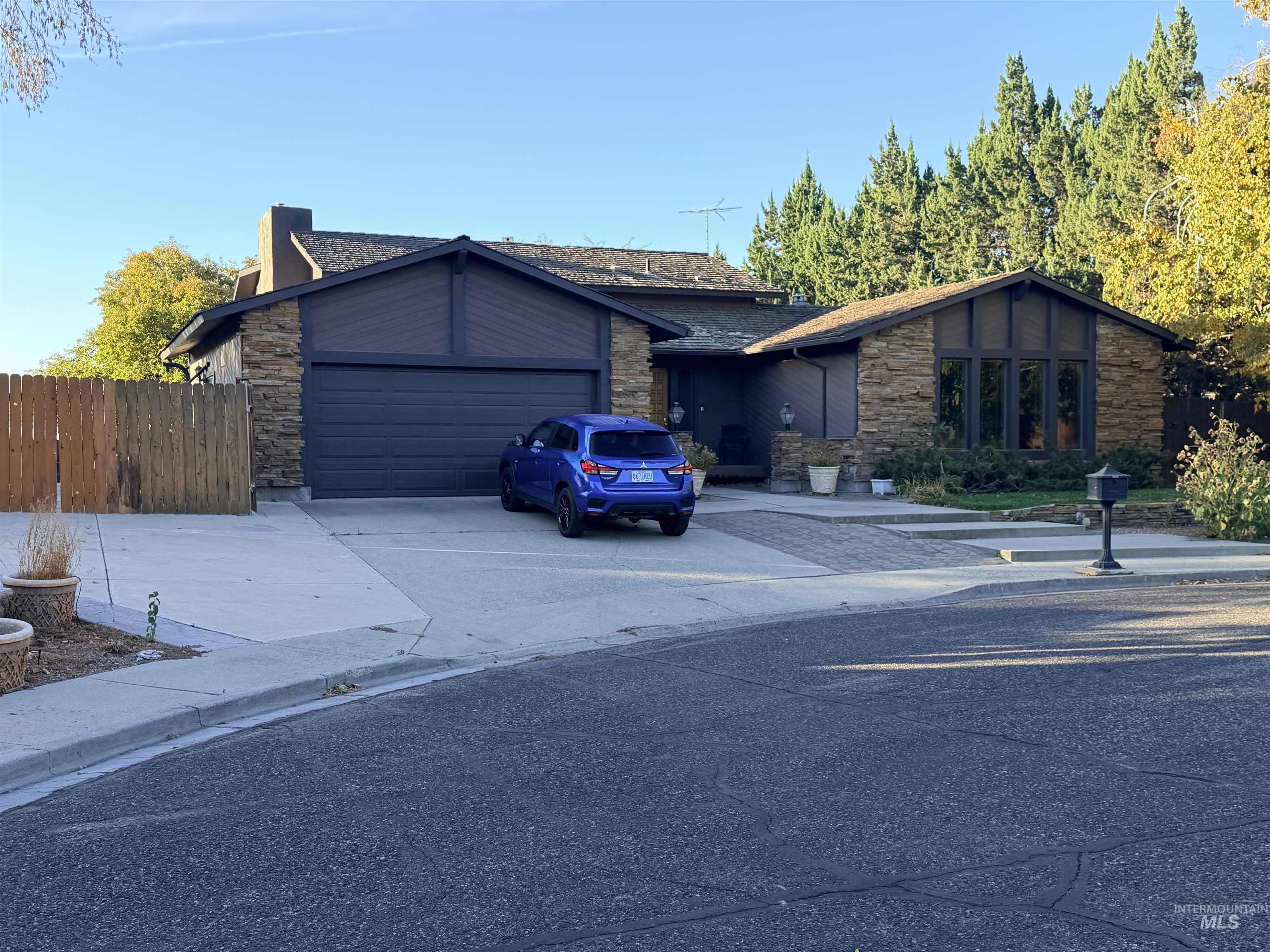 1242 11th Ave, Ontario, OR, 97914 — assumable VA mortgage at 3.45%