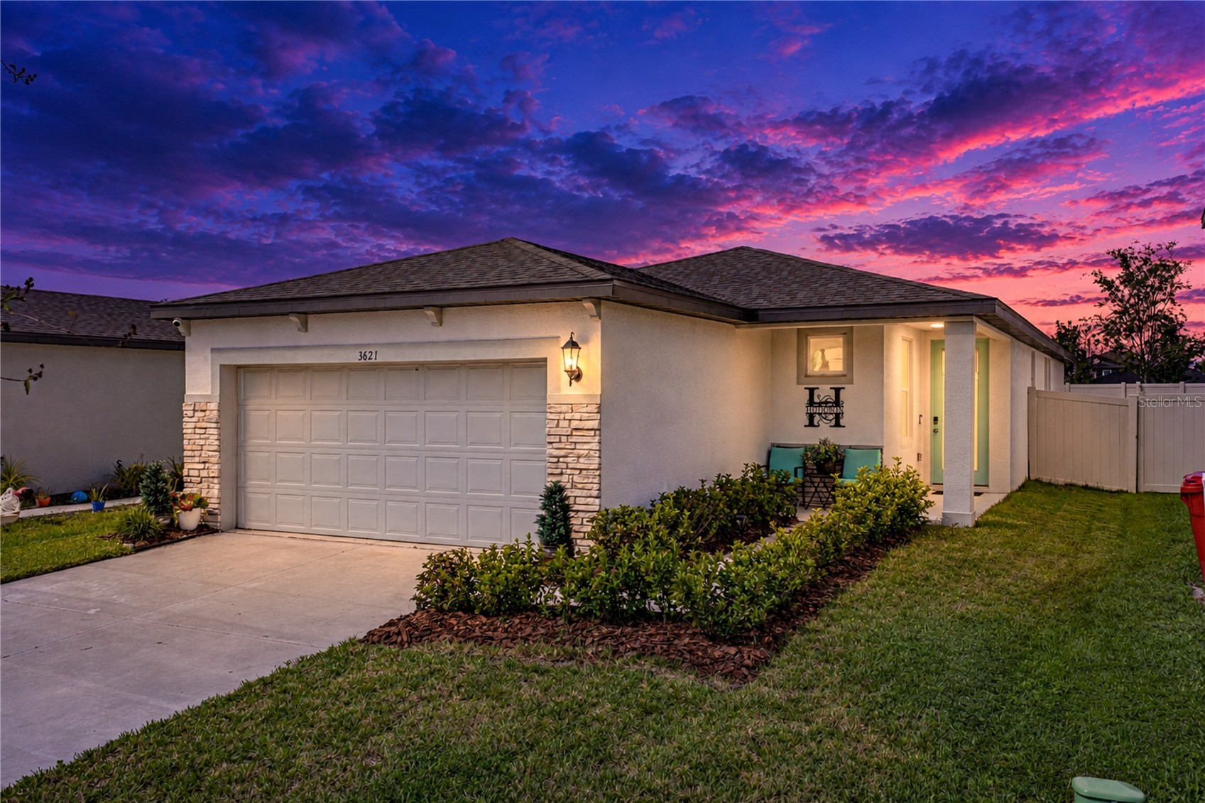 3621 RADIANT MOUNTAIN Drive, Plant City, FL, 33565 — assumable FHA mortgage at 5.62%